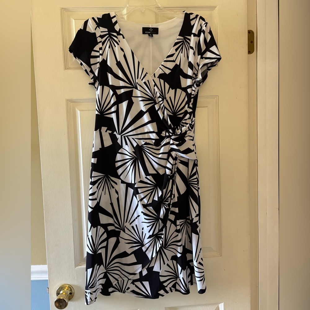 Ronni Nicole Size 12 Black and White Dress